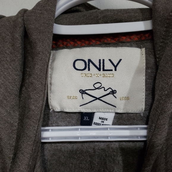 "Only" brand hoodie. Pockets are on the side. Worn once. Army green. Very soft. - Picture 3 of 3